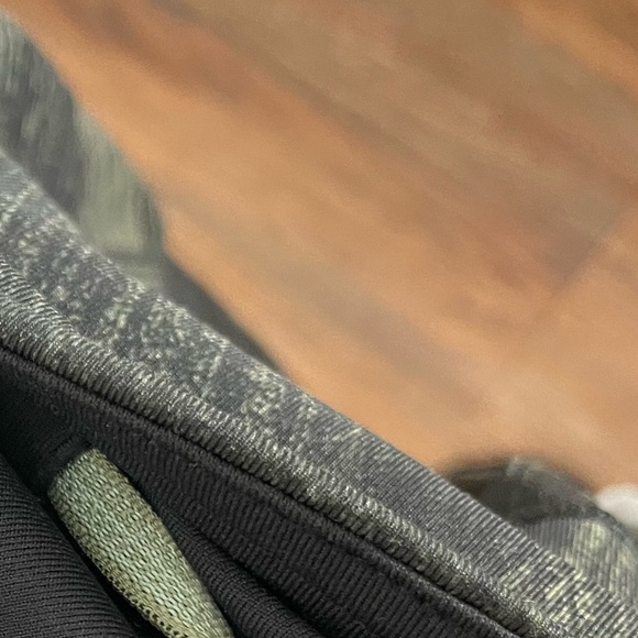 Lululemon Fresh Mesh Run Crop Sz 4 - Picture 10 of 16